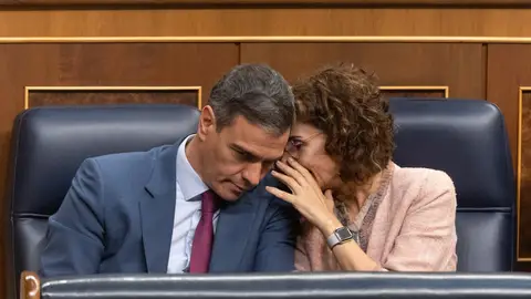 Pedro Sánchez y María Jesús Montero en el Congreso de los Diputados Pedro Sánchez y María Jesús Montero en el Congreso de los Diputados
