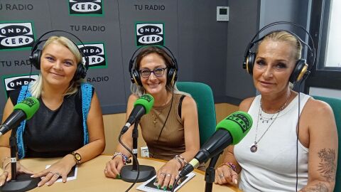 Alexandra, Marta y Birgith, integrantes del grupo de Alcoh&oacute;licos An&oacute;nimos en Elche
