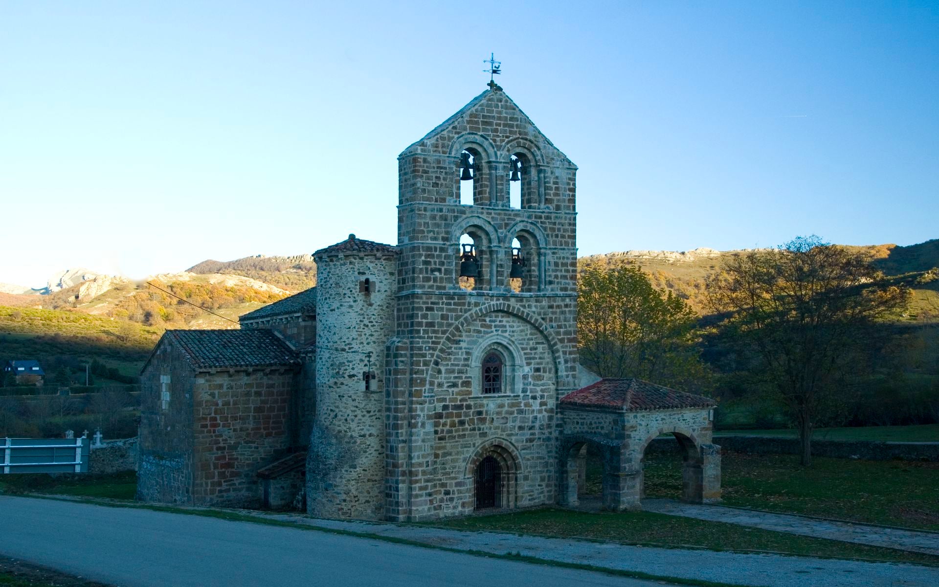Adjudicado a la Fundación Santa María la Real el contrato para la digitalización del patrimonio cultural románico y minero de la Montaña Palentina Adjudicado a la Fundación Santa María la Real el contrato para la digitalización del patrimonio cultural románico y minero de la Montaña Palentina
