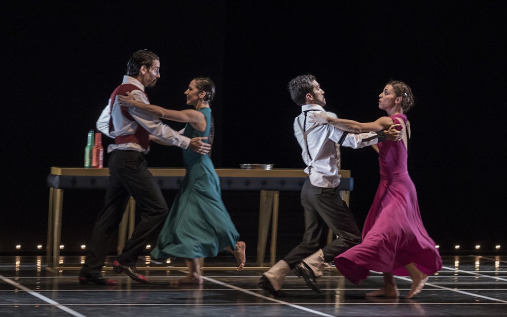 'Clandestino', el espectáculo más fresco y divertido de la Compañía OtraDanza llega al Teatre Auditrori la Vila Joiosa 'Clandestino', el espectáculo más fresco y divertido de la Compañía OtraDanza llega al Teatre Auditrori la Vila Joiosa