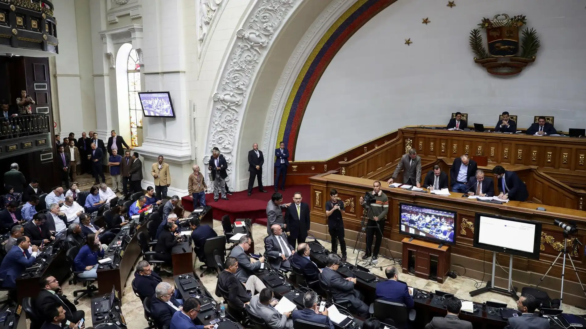 El Parlamento de Venezuela instará al Gobierno a romper "todas las relaciones" con España El Parlamento de Venezuela instará al Gobierno a romper "todas las relaciones" con España