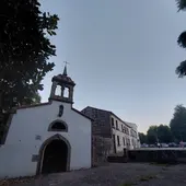 Roban las campanas de la capilla de a Nosa Señora da Fonte y provocan daños en el templo de Pelamios Roban las campanas de la capilla de a Nosa Señora da Fonte y provocan daños en el templo de Pelamios