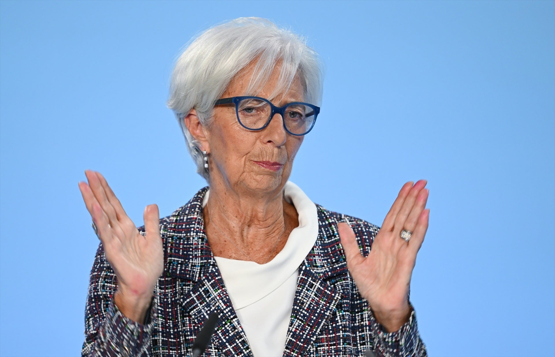 La brújula de la economía: Qué supone la bajada de tipos anunciada por el BCE La brújula de la economía: Qué supone la bajada de tipos anunciada por el BCE
