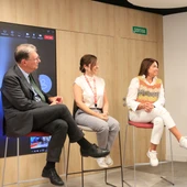 Barcelona ha acollit una taula rodona sobre el futur del càncer en els pròxims deu anys Barcelona ha acollit una taula rodona sobre el futur del càncer en els pròxims deu anys