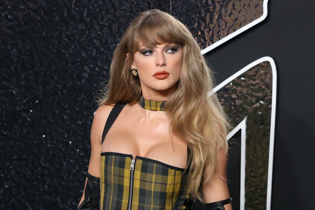 Taylor Swift reina en los MTV VMA con siete premios y agradece el apoyo de su novio Taylor Swift reina en los MTV VMA con siete premios y agradece el apoyo de su novio