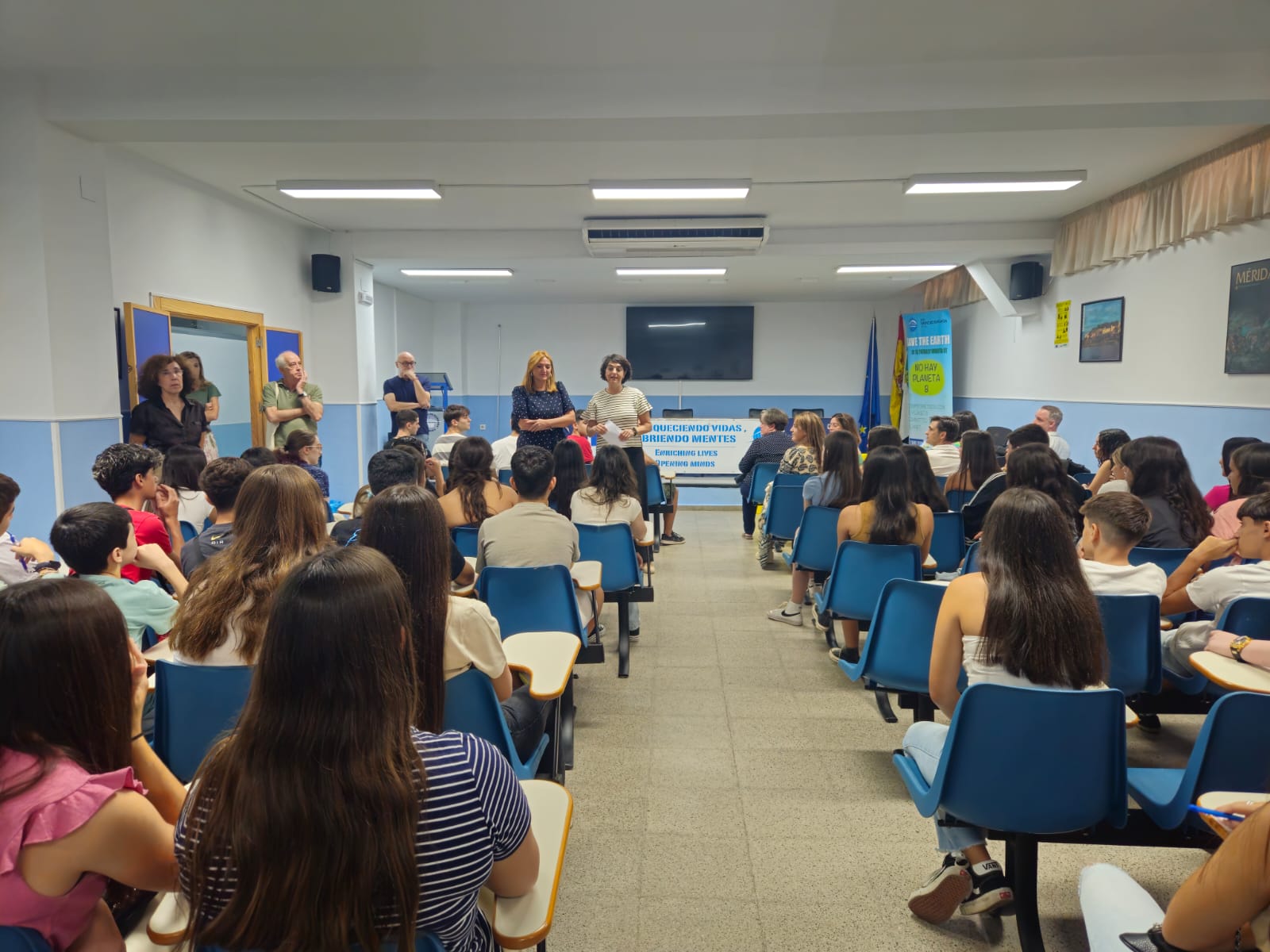 El curso 2024/2025 arrancó en Extremadura "con normalidad" para 168.178 alumnos El curso 2024/2025 arrancó en Extremadura "con normalidad" para 168.178 alumnos