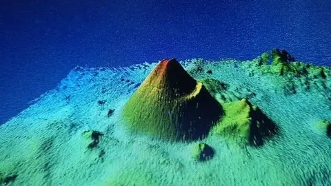Recreación 3D del conicido como Volcán de Enmedio en la dorsal submarina entre Tenerife y Gran Canaria Recreación 3D del conicido como Volcán de Enmedio en la dorsal submarina entre Tenerife y Gran Canaria