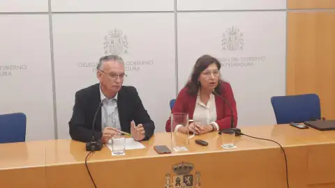 Quince migrantes procedentes de Malí se forman en Almaraz para trabajar en una planta fotovoltaica de Torrecillas de la Tiesa Quince migrantes procedentes de Malí se forman en Almaraz para trabajar en una planta fotovoltaica de Torrecillas de la Tiesa