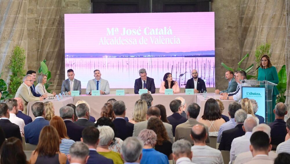 Acto de firma de la declaración institucional