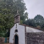 El párroco de San Caetano y San Xoan de Vista Alegre lamenta el robo de las campanas "de bronce" de la capilla Virxe da Fonte "que tienen muchos años" y un gran valor para los vecinos El párroco de San Caetano y San Xoan de Vista Alegre lamenta el robo de las campanas "de bronce" de la capilla Virxe da Fonte "que tienen muchos años" y un gran valor para los vecinos