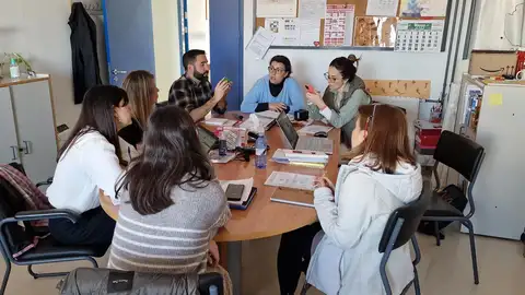 El programa Conecta-2 de refuerzo educativo y atención personalizada al alumnado llegará a 13.000 alumnos de 200 centros El programa Conecta-2 de refuerzo educativo y atención personalizada al alumnado llegará a 13.000 alumnos de 200 centros