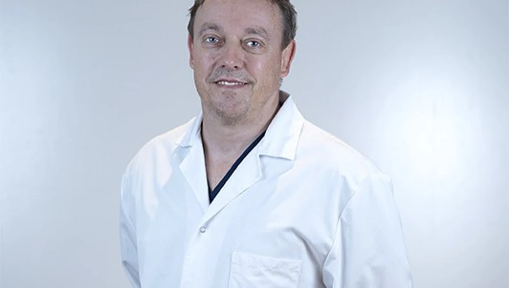 Dr. Sven Petry, jefe del Servicio de Urología y experto en Cirugía Robótica del Hospital Quirónsalud Torrevieja Dr. Sven Petry, jefe del Servicio de Urología y experto en Cirugía Robótica del Hospital Quirónsalud Torrevieja