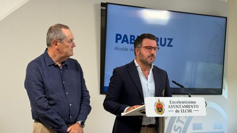 Antonio Mart&iacute;nez, gerente de Pimesa, y Pablo Ruz, alcalde de Elche.