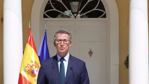 Feijóo se reúne este viernes con el primer ministro de Grecia para escuchar sus recetas contra la inmigración irregular Feijóo se reúne este viernes con el primer ministro de Grecia para escuchar sus recetas contra la inmigración irregular