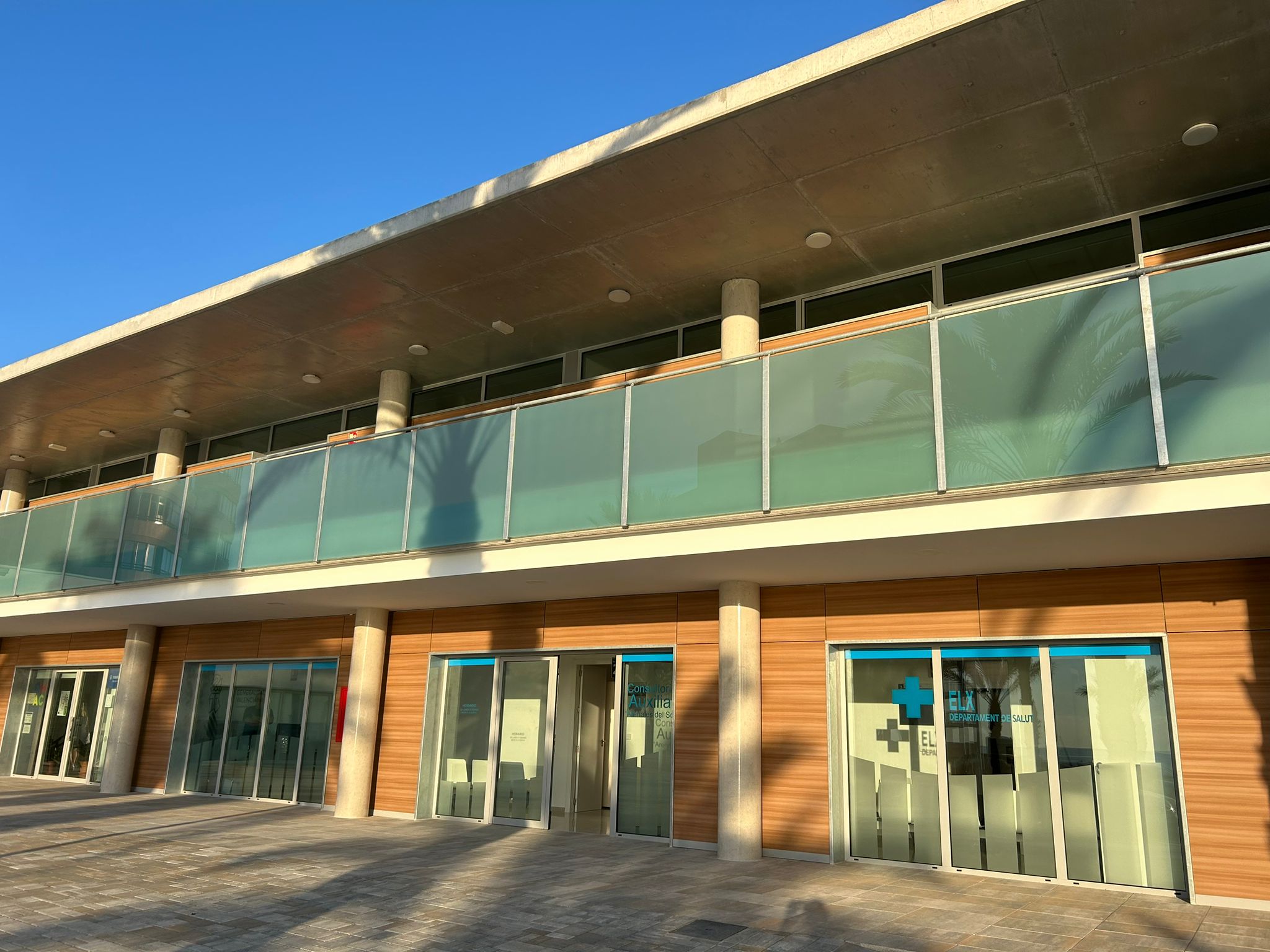 El consultorio médico de Los Arenales del Sol de Elche comienza a funcionar en el nuevo centro social El consultorio médico de Los Arenales del Sol de Elche comienza a funcionar en el nuevo centro social