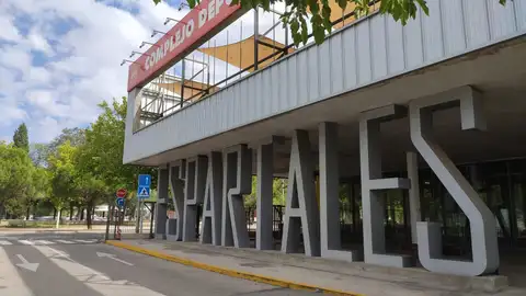 Un caso de legionella activa los protocolos de limpieza preventiva establecidos por Salud Pública en el Centro Deportivo Espartales de Alcalá de Henares Complejo Deportivo Espartales de Alcalá de Henares