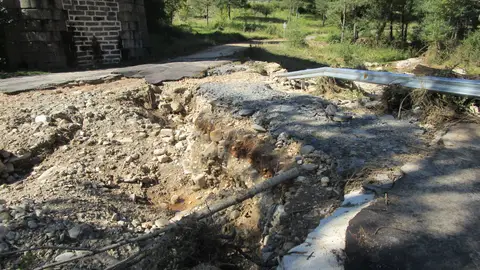 La DANA causó daños por valor de un millón de euros en carreteras provinciales La DANA causó daños por valor de un millón de euros en carreteras provinciales