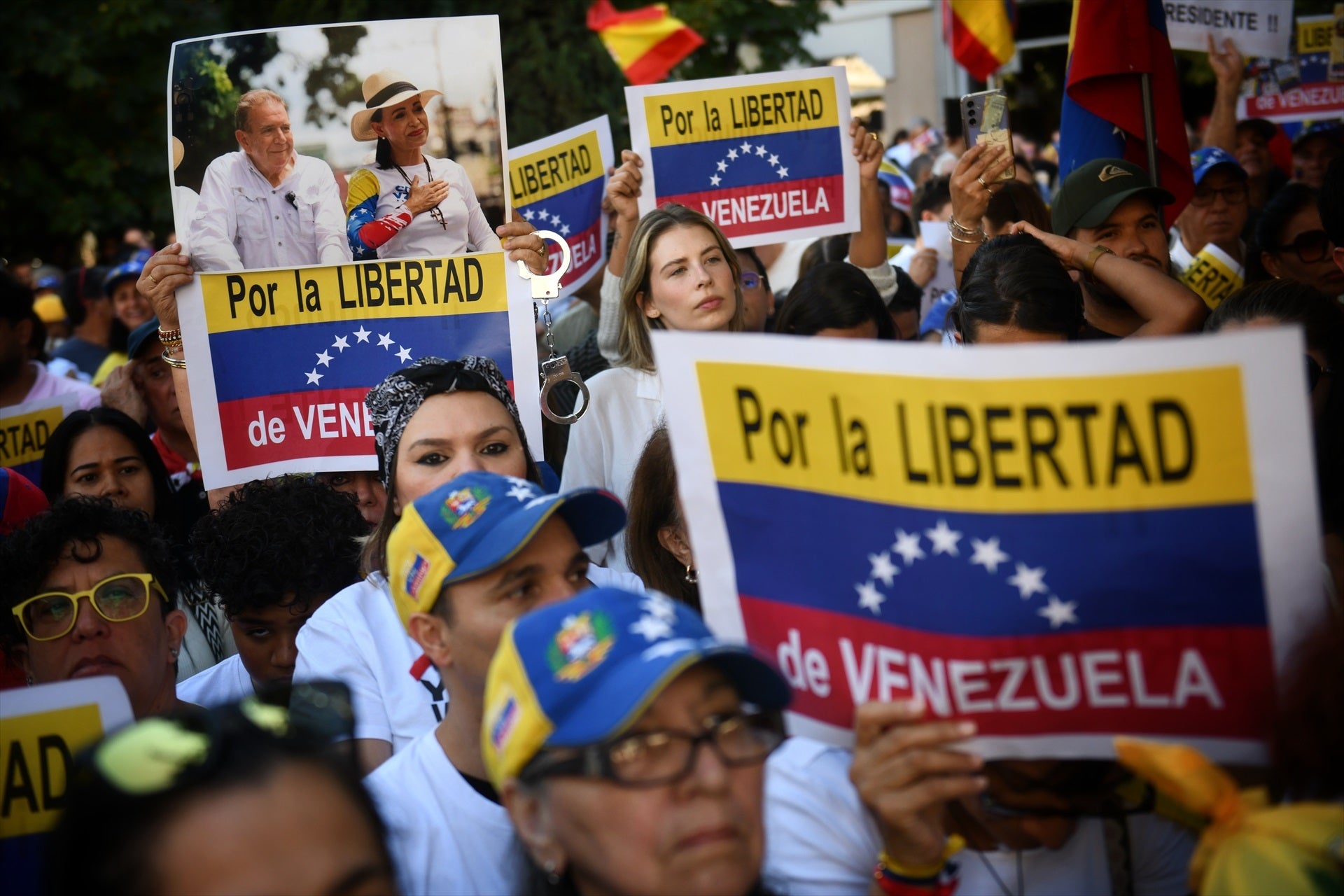 La embajadora venezolana abandona España tras ser llamada a consultas La embajadora venezolana abandona España tras ser llamada a consultas