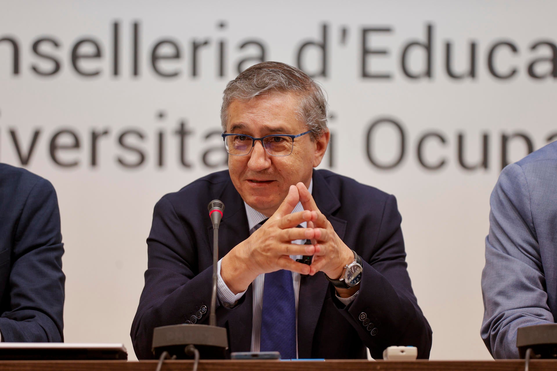 Rovira destaca el aumento de las becas y confía en alcanzar un acuerdo "estable" de financiación universitaria Rovira destaca el aumento de las becas y confía en alcanzar un acuerdo "estable" de financiación universitaria