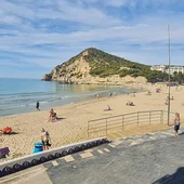 El domingo 15 de septiembre las Fiestas de La Cala se visten de solidaridad. El domingo 15 de septiembre las Fiestas de La Cala se visten de solidaridad.