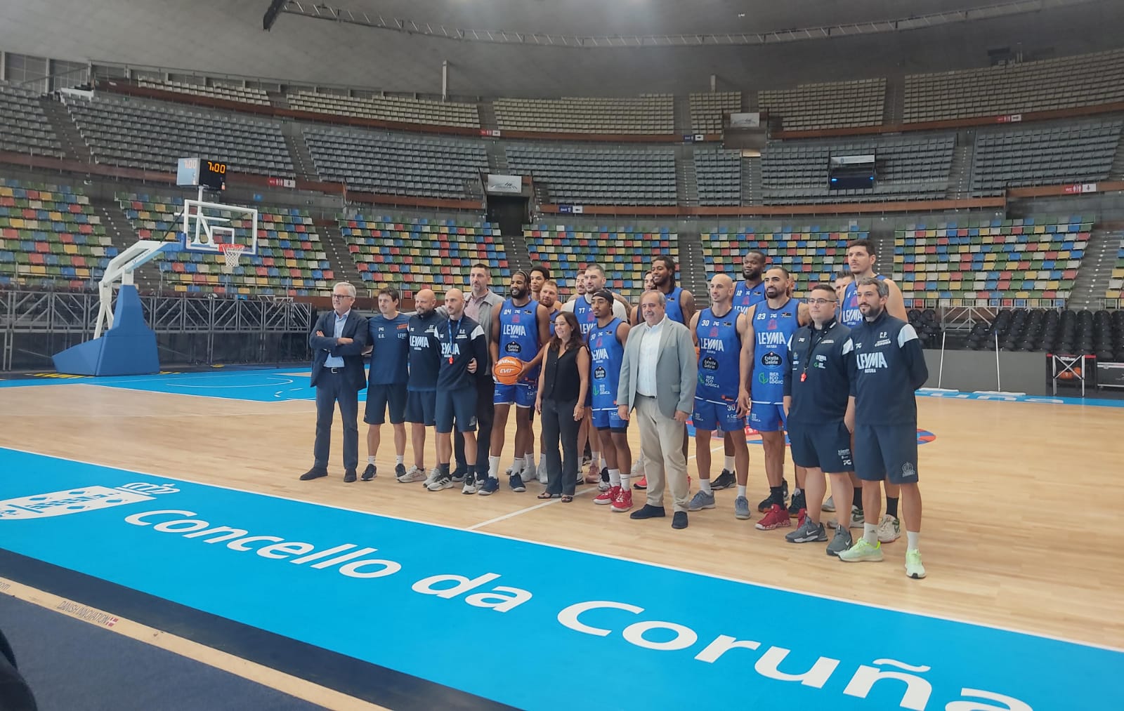Inés Rey: "Llegado el momento, abordaremos las infraestructuras tanto para partidos como para entrenamientos del Leyma Basquet Coruña" Inés Rey: "Llegado el momento, abordaremos las infraestructuras tanto para partidos como para entrenamientos del Leyma Basquet Coruña"