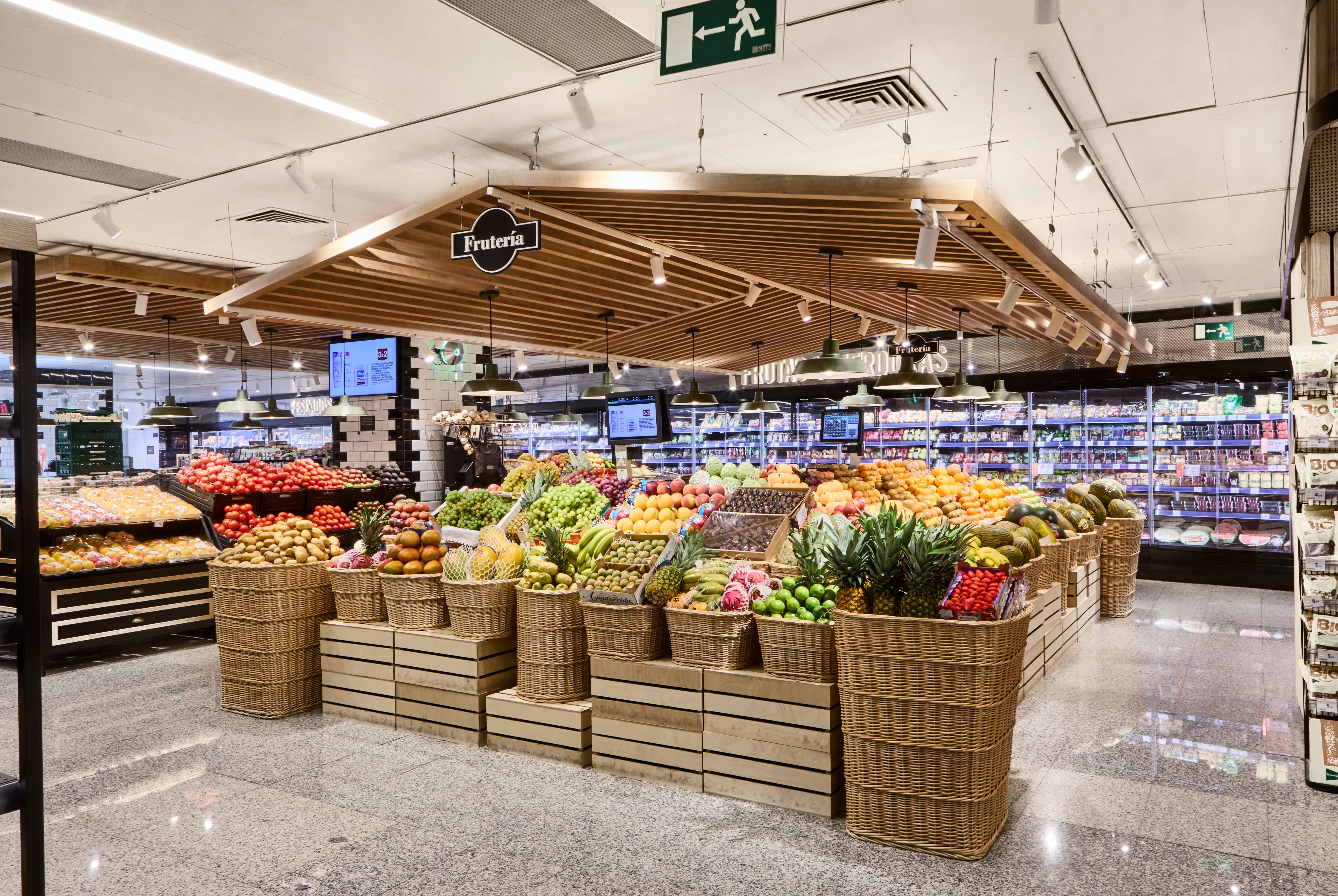 El Corte Inglés de Genil renueva completamente su espacio de alimentación El Corte Inglés de Genil renueva completamente su espacio de alimentación