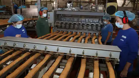 Galletas Gullón estabiliza los 2.100 puestos de trabajo directos y refuerza la calidad del empleo .