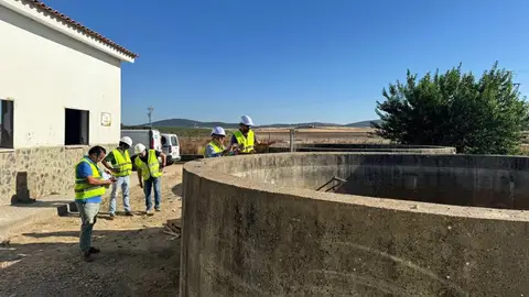 La Junta invierte 1,4 millones de euros en una estación depuradora en el municipio pacense de Mirandilla La Junta invierte 1,4 millones de euros en una estación depuradora en el municipio pacense de Mirandilla