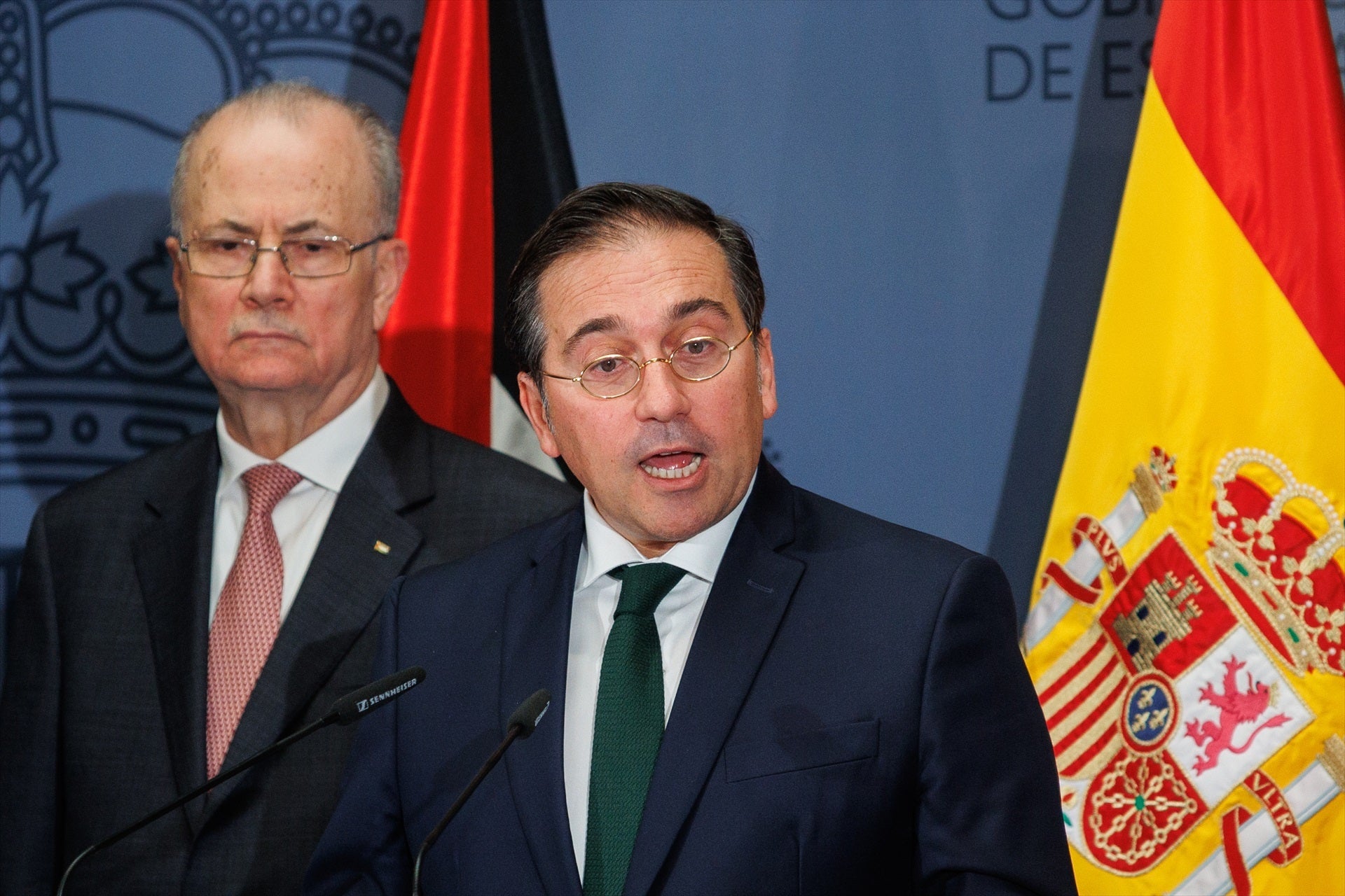 Albares se reúne este lunes en Londres con su homólogo británico, con el acuerdo de Gibraltar aún sobre la mesa Albares se reúne este lunes en Londres con su homólogo británico, con el acuerdo de Gibraltar aún sobre la mesa