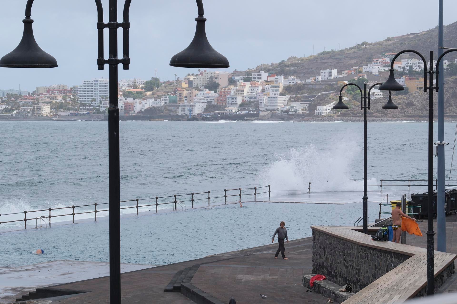 Cambio radical en el tiempo: Lluvias, viento y temperaturas otoñales marcarán la semana Cambio radical en el tiempo: Lluvias, viento y temperaturas otoñales marcarán la semana
