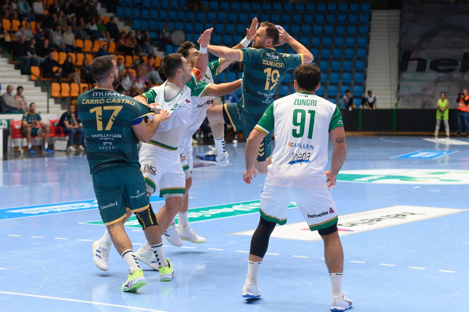 Debut en liga con derrota del Nava ante Anaitasuna Debut en liga con derrota del Nava ante Anaitasuna