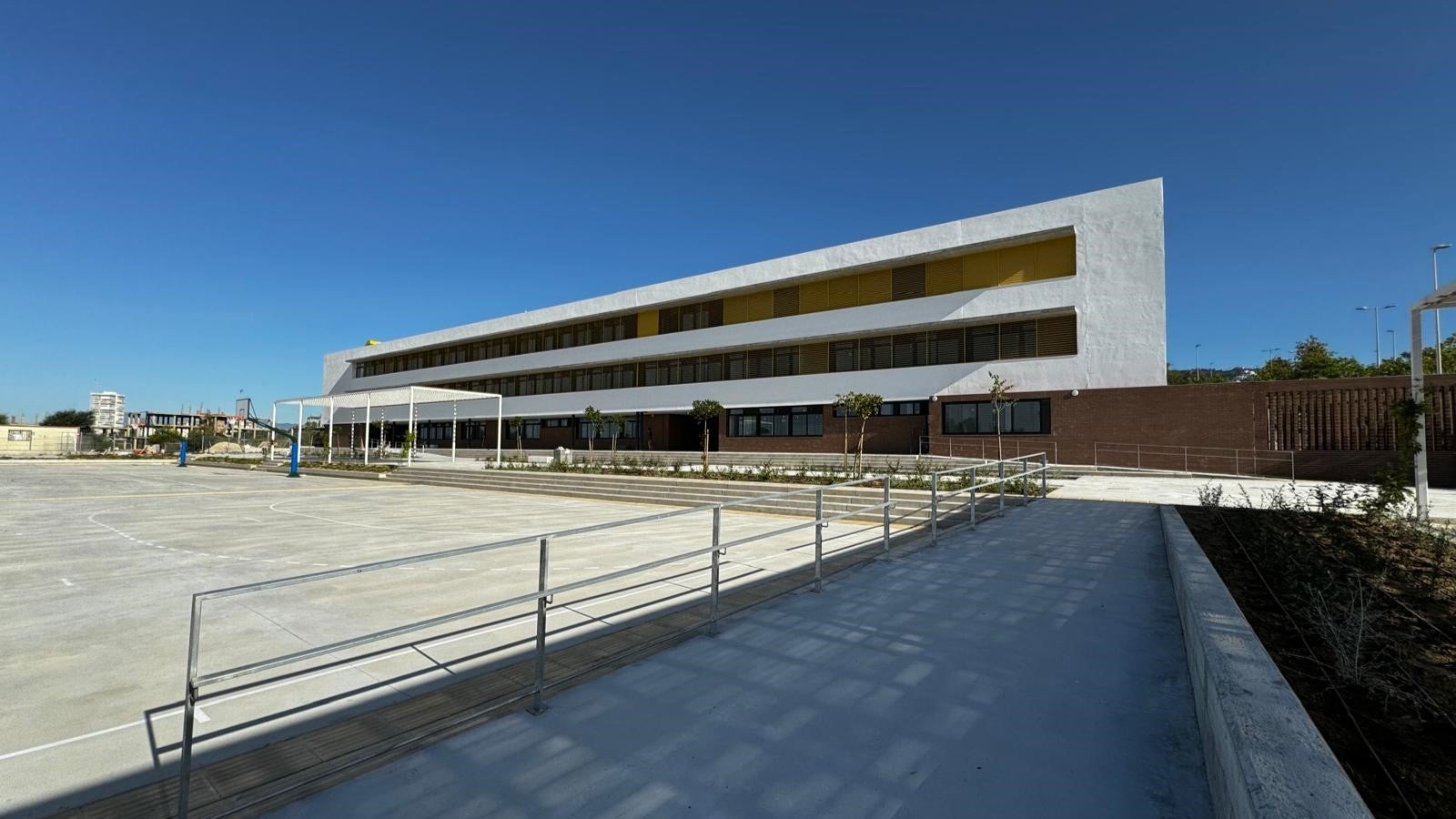 El Cilniana eleva a 13 los institutos públicos de Marbella que inician el curso 2024-2025 El Cilniana eleva a 13 los institutos públicos de Marbella que inician el curso 2024-2025