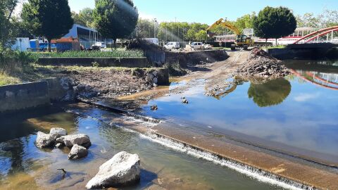 Desmontaje del anillo navegable del r&iacute;o Piles