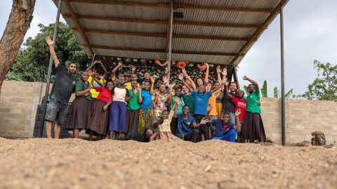 Grupo al que han estado ayudando en Tanzania