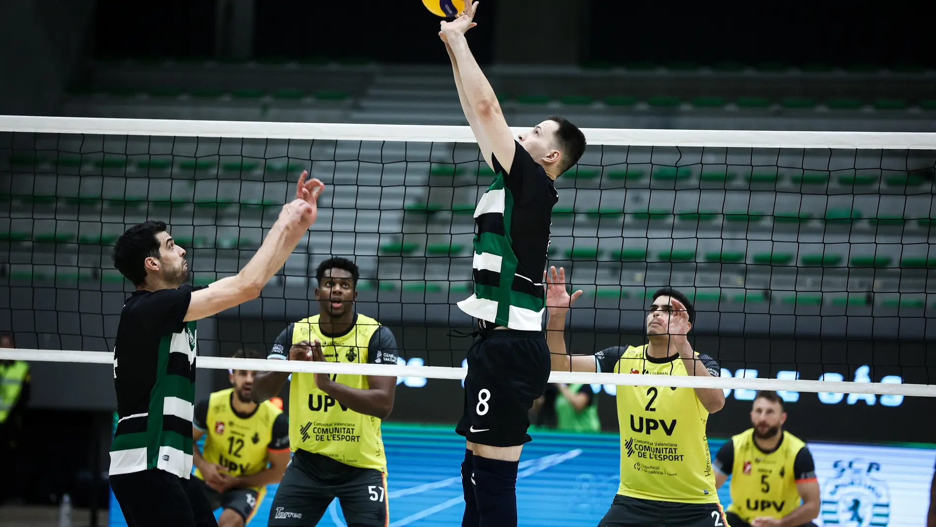 El UPV Léleman Conqueridor vence al Sporting de Portugal para llevarse el Trofeo Stromp El UPV Léleman Conqueridor vence al Sporting de Portugal para llevarse el Trofeo Stromp