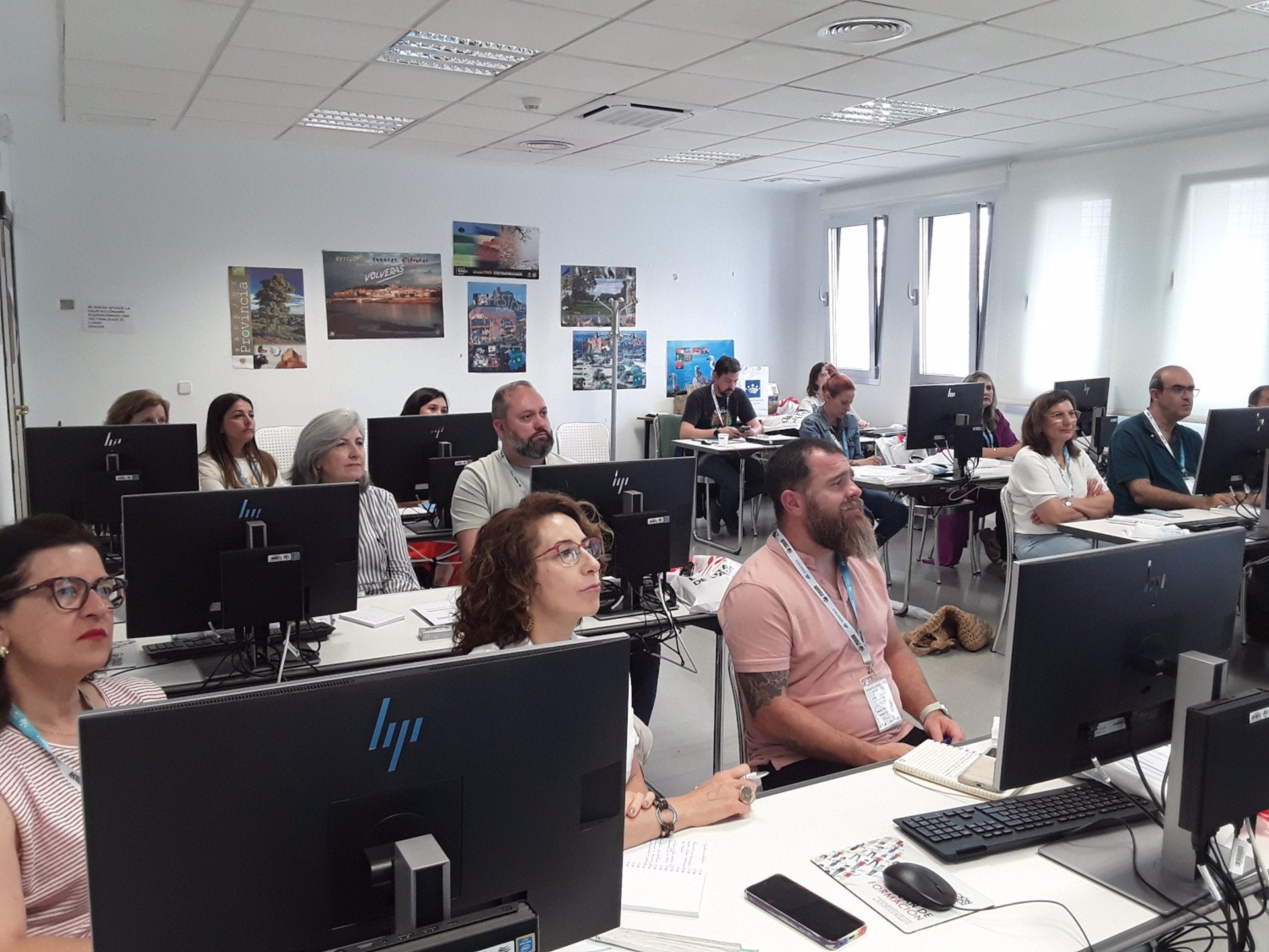 Más de 90 personas participarán en un programa formativo para las bibliotecas municipales de la provincia de Badajoz Más de 90 personas participarán en un programa formativo para las bibliotecas municipales de la provincia de Badajoz