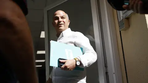 Junts cambia su voto y tumba la proposición de Sumar de limitar alquileres de temporada Junts cambia su voto y tumba la proposición de Sumar de limitar alquileres de temporada