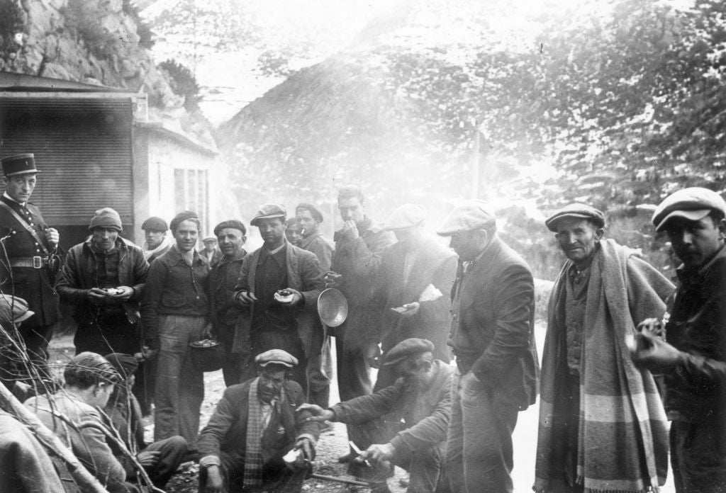 Recetas de guerra y posguerra: "Había que comérselo, no quedaba más remedio" Recetas de guerra y posguerra: "Había que comérselo, no quedaba más remedio"