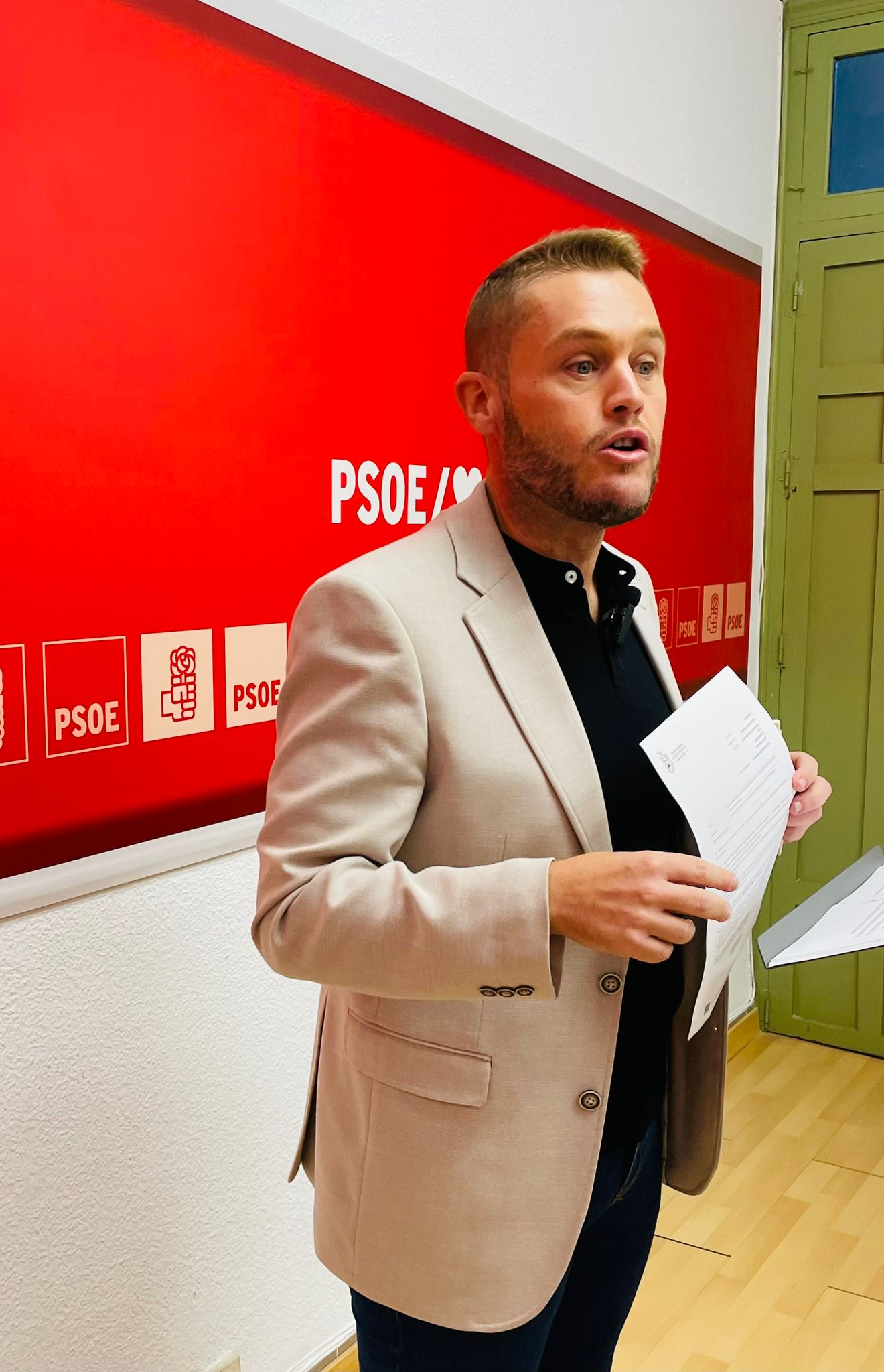 El PSOE de Elche denuncia la falta de recursos en el área municipal de Servicios Sociales El PSOE de Elche denuncia la falta de recursos en el área municipal de Servicios Sociales