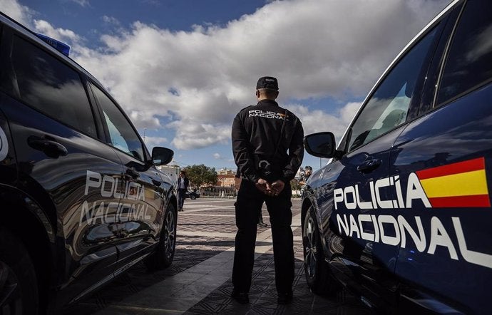 Detenidos cinco Policías Nacionales en una operación antidroga en Alcalá de Guadaíra Detenidos cinco Policías Nacionales en una operación antidroga en Alcalá de Guadaíra