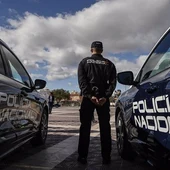 Un Agente de la Policía Nacional Un Agente de la Policía Nacional