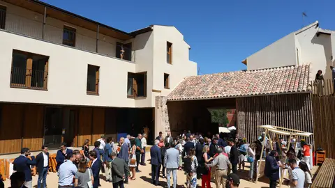 El Salón Rico, ejemplo de buenas prácticas en la gestión del patrimonio en el IX Encuentro de Gestores del Patrimonio Mundial de España y Portugal El Salón Rico, ejemplo de buenas prácticas en la gestión del patrimonio en el IX Encuentro de Gestores del Patrimonio Mundial de España y Portugal