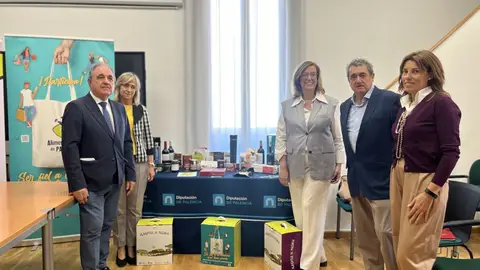 Vuelve la campaña ‘Ser fiel a tu comercio local tiene premio’ con el sorteo de 750 lotes de Alimentos de Palencia y la participación de 126 comercios .