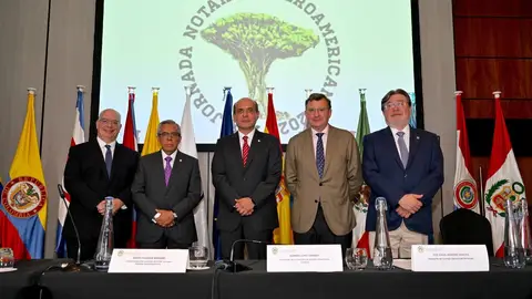 Los notarios españoles conjuran la lentitud diplomática con una red segura de transmisión de documentos Los notarios españoles conjuran la lentitud diplomática con una red segura de transmisión de documentos