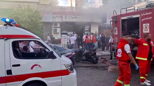 Al menos 14 muertos en una nueva ola de explosiones de walkie-talkies en varios puntos del Líbano Al menos 14 muertos en una nueva ola de explosiones de walkie-talkies en varios puntos del Líbano