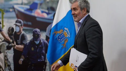 Fernando Clavijo, presidente del Gobierno de Canarias comparece en la sede del ejecutivo canario en Madrid