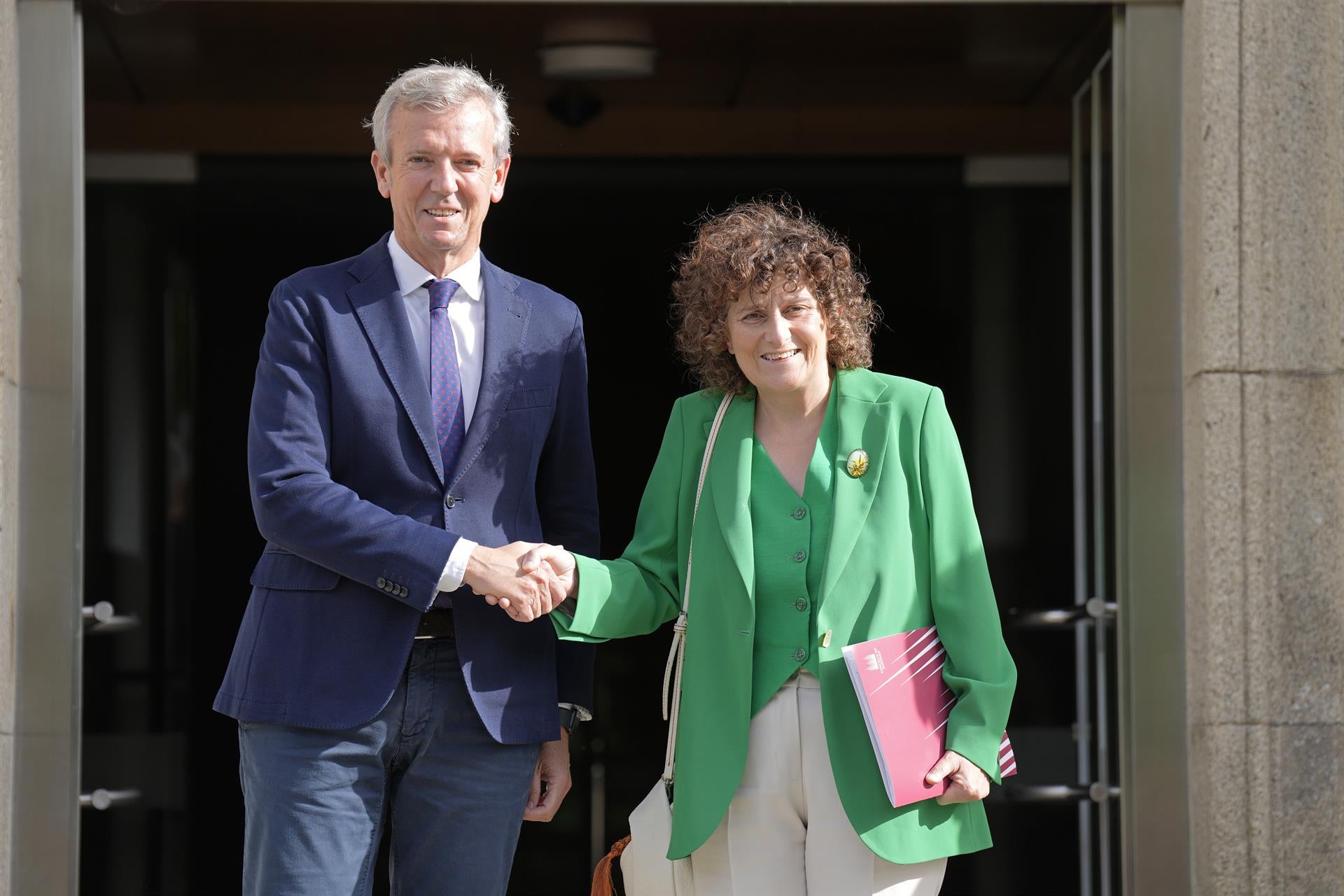 El presidente de la Xunta Alfonso Rueda sugiere que "si hay tasa" Santiago debería dar por "solucionados" los problemas con el turismo El presidente de la Xunta Alfonso Rueda sugiere que "si hay tasa" Santiago debería dar por "solucionados" los problemas con el turismo