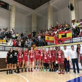 Las chicas de Casademont contaron con el apoyo en las gradas Las chicas de Casademont contaron con el apoyo en las gradas