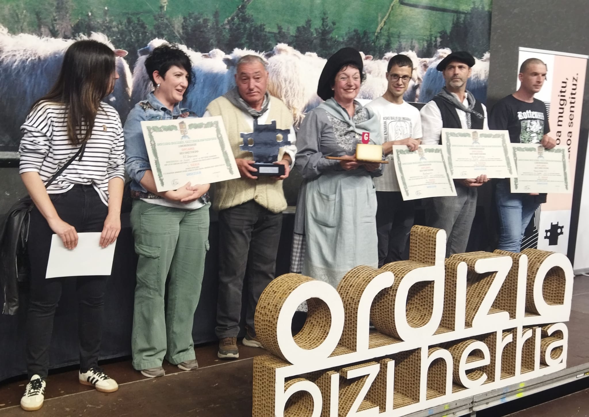 Los Miércoles Queseros, con el Círculo Gastronómico de los Quesos Asturianos 18/09/2024 Los Miércoles Queseros, con el Círculo Gastronómico de los Quesos Asturianos 18/09/2024