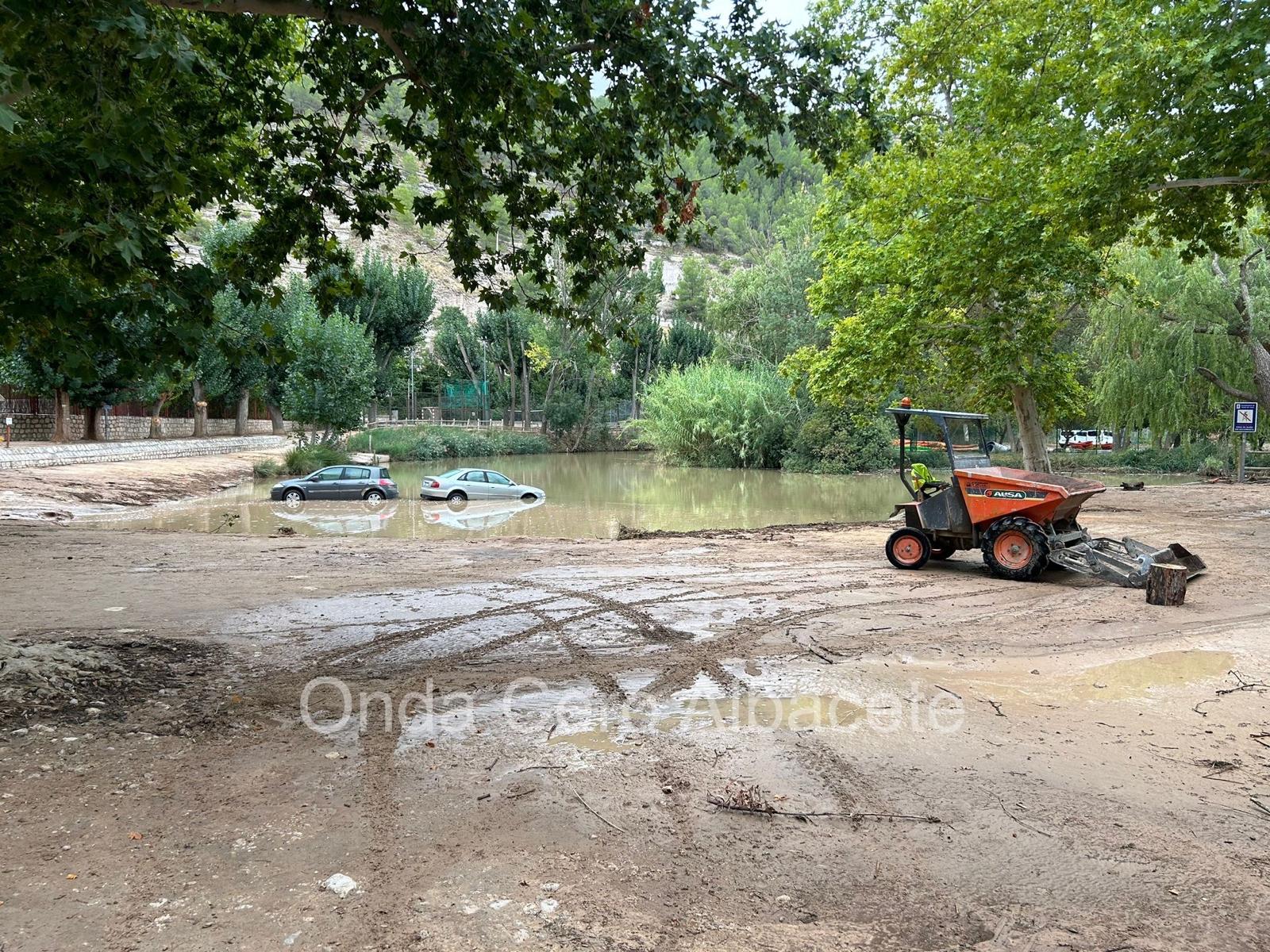 IMÁGENES | Una tromba de agua sorprende a Alcalá del Júcar ocasionado importantes daños IMÁGENES | Una tromba de agua sorprende a Alcalá del Júcar ocasionado importantes daños